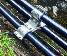 Spaced trefoil installation